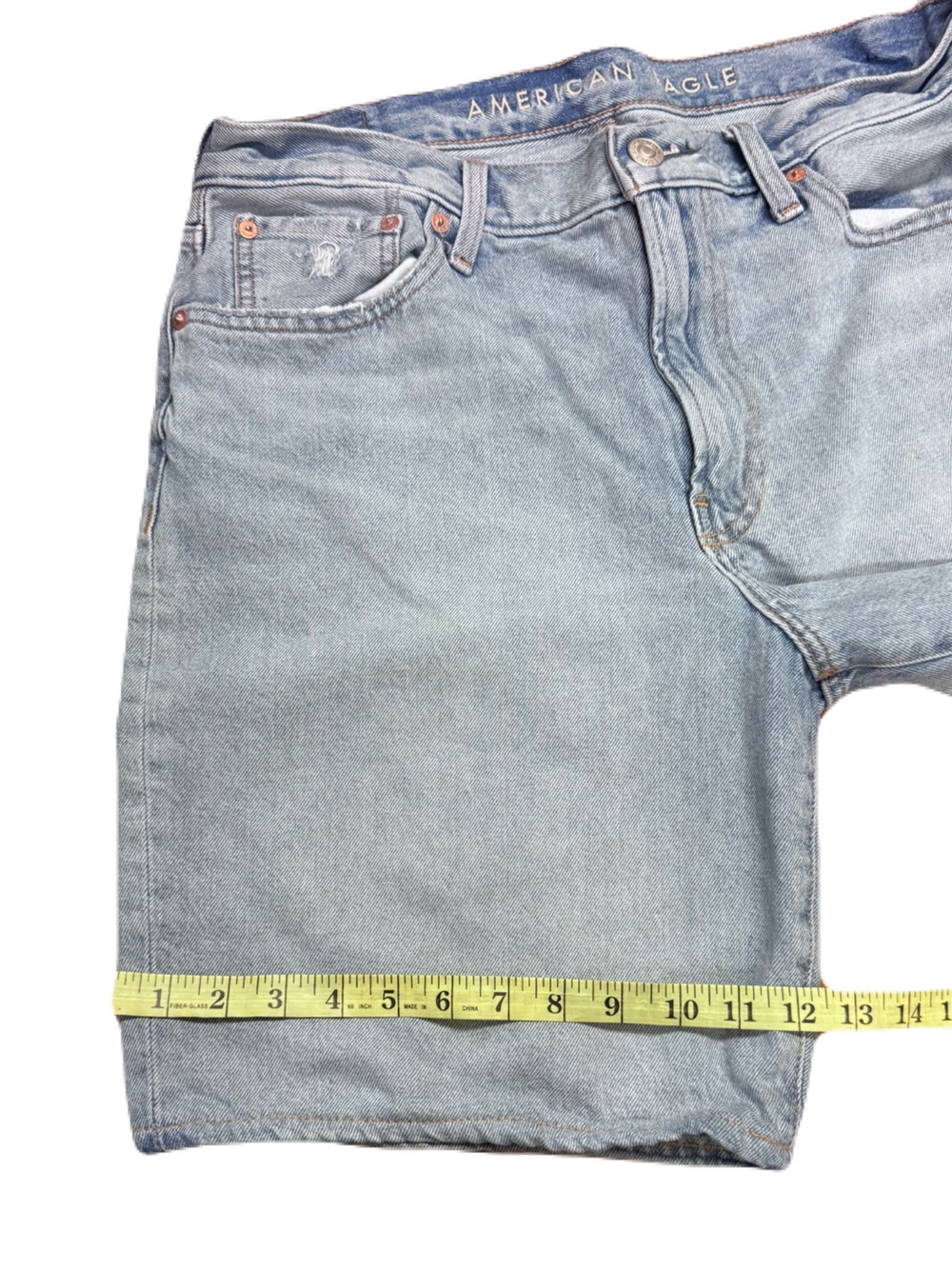American Eagle Loose Jean Shorts Light Wash Distressed Denim Size 33 - Picture 16 of 16